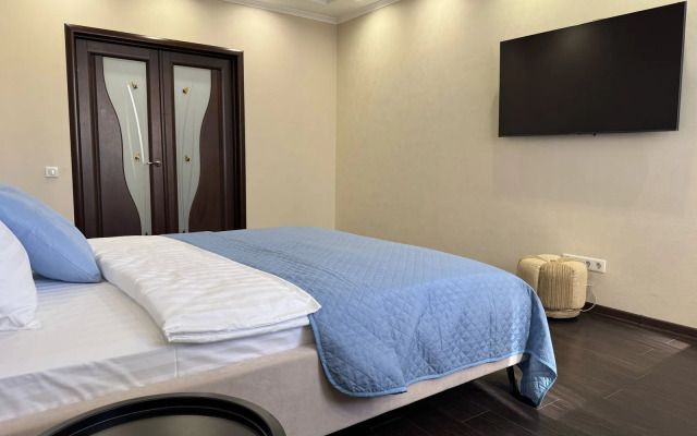 Prostornaya Ryadom s Morem Flat