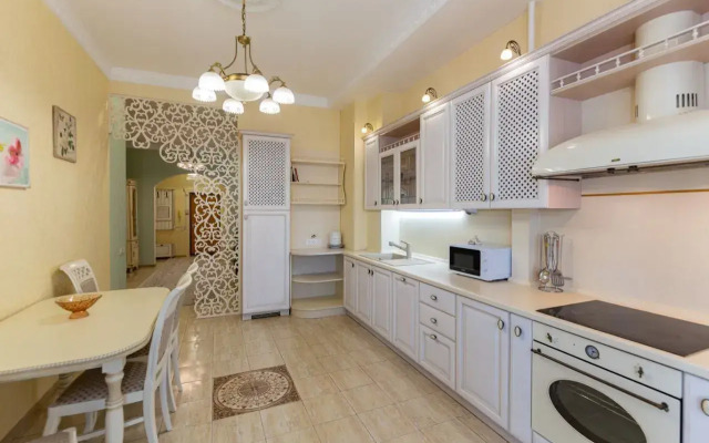 Na Krasnogvardeyskoy Ulitse 38AlitA Flat