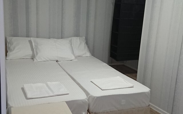 Rich Guest House