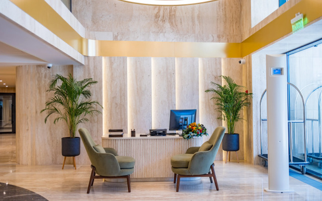 Lyuks Odnokomnatny S Balkonom v otele Grand Cascade Apartments