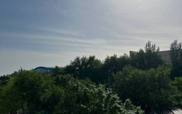 2 na Prospekte Kunaeva 7 Apartments