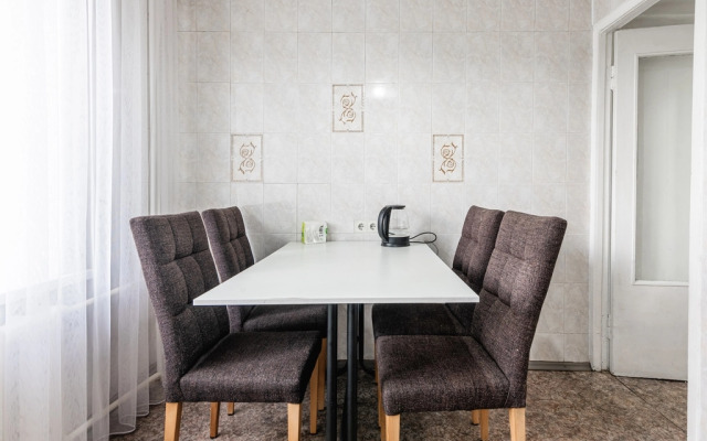 3-K v Tsentre Almaty Flat