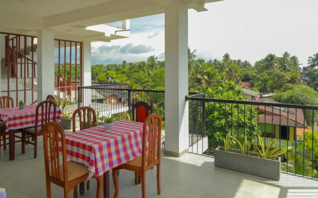 Traveller's Hikkaduwa Hotel