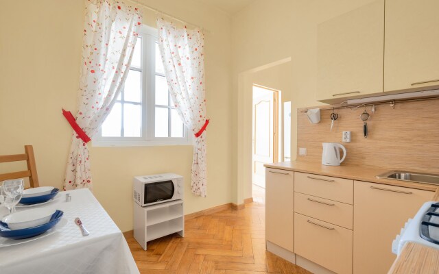 Flat s Panoramnym Vidom na Vasilyevskom Ostrove