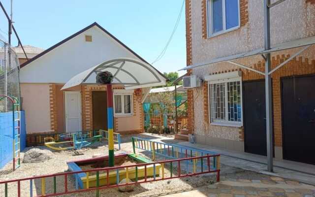 Barkhatny Sezon Guest House