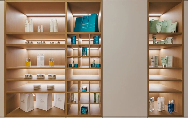 Lyuks Odnokomnatny S Balkonom v otele Grand Cascade Apartments