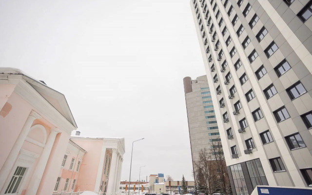 Na Ulitse Revolyutsionnaya 39/3 Flat