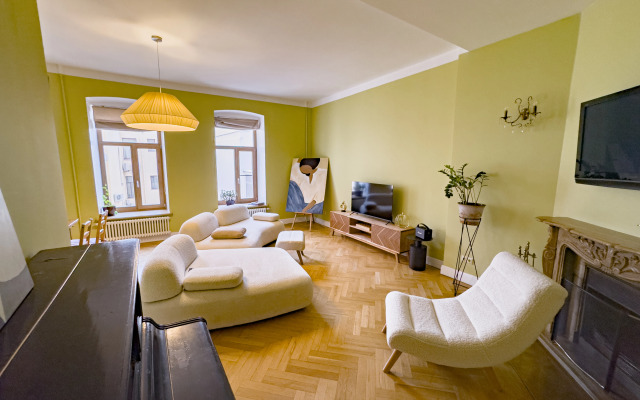 Апартаменты Огромные у Петропавловской Крепости