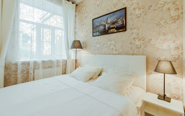 Квартира у Казанского Собора с Камином