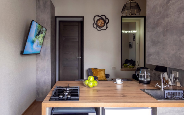 Odnokomnatnaya Business Style na Oktyabrskoy 21 ot Piligrim kmv Flat
