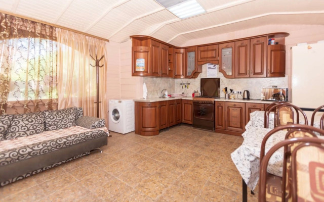 Adrius Guest House