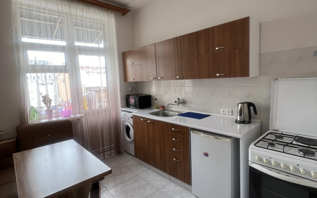 Apartment In North Avenu Apartments