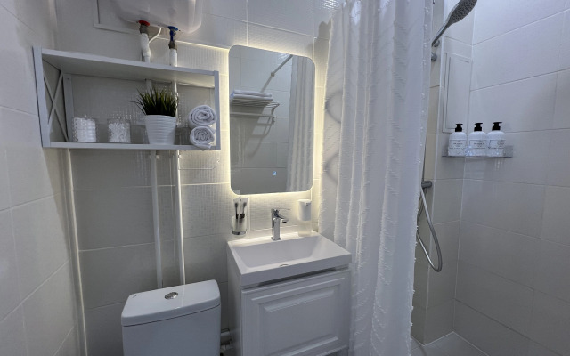 Квартира Эстетичная студия с панорамными окнами рядом с метро