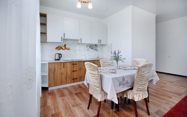 294 Raduzhny Bereg Flat