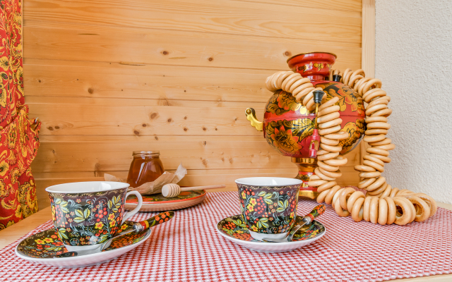 Dizainerskie Dve Podushki V stile russkoi izbushki  Apartments