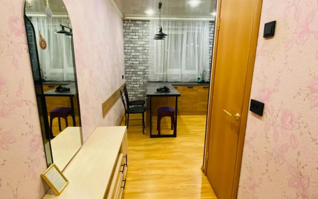 Апартаменты на Северном проезде 8