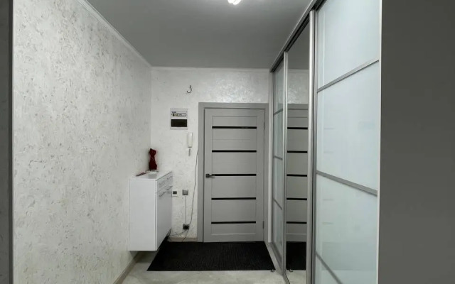 Квартира от компании Хоум Отель на Ново- Садовой 139