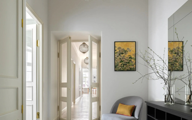 Апартаменты Minin Apartments с видом на Невский 150 кв.м.