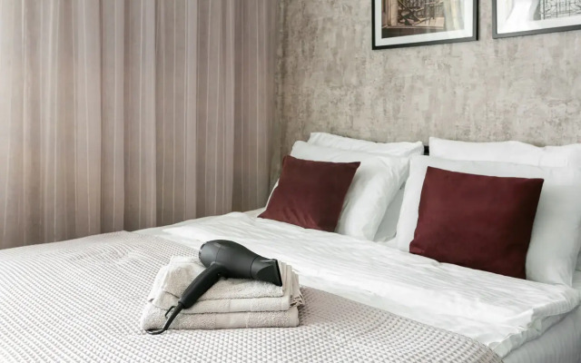 Апартаменты MyHomeYourHome на Переведенской д4 к1