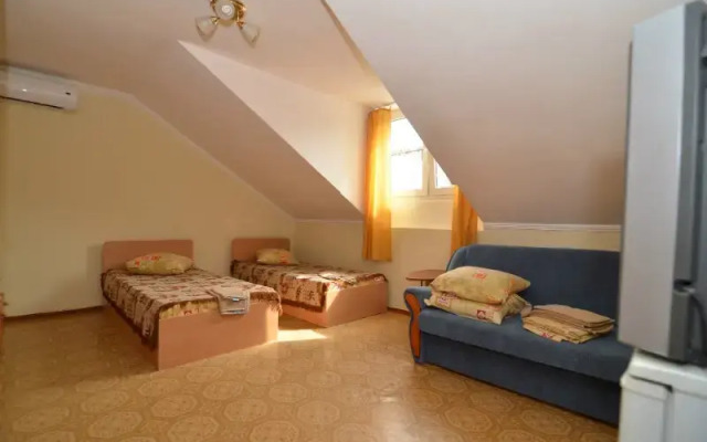 Uyut Guest house
