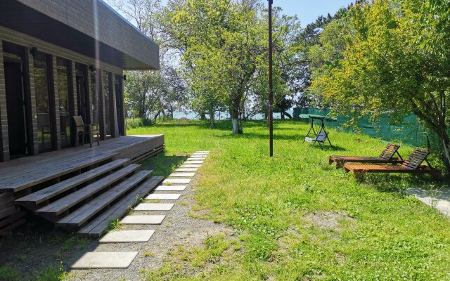 Kottedzh S Morem Za Kalitkoy Private house