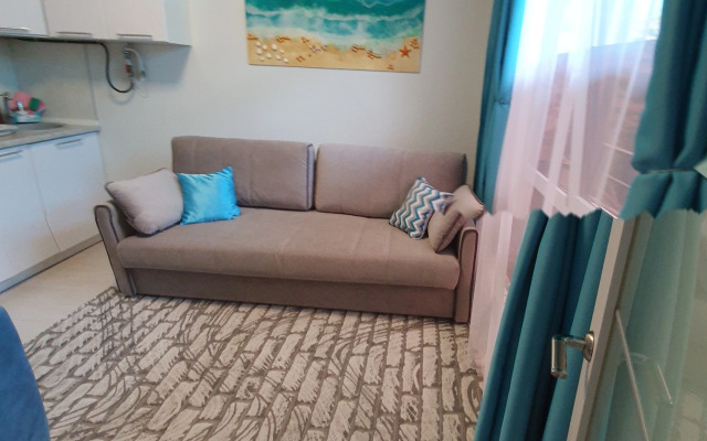 Na Nizhneimeretinskoy 143 Flat