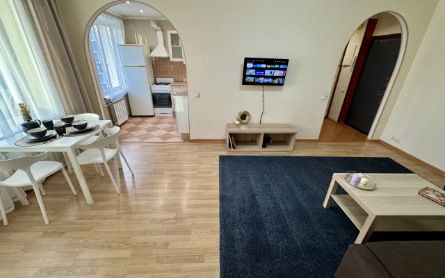 Квартира Уютная двухкомнатная на Усачева