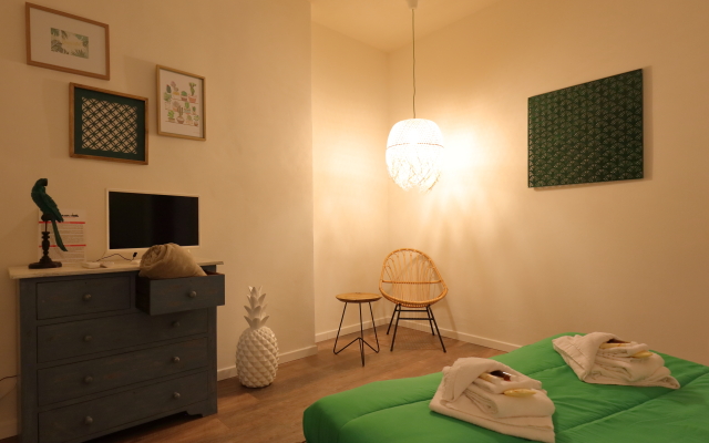 Code Rent A Room