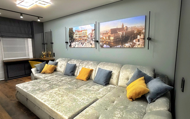 Апартаменты Amber Oktyabrskaya