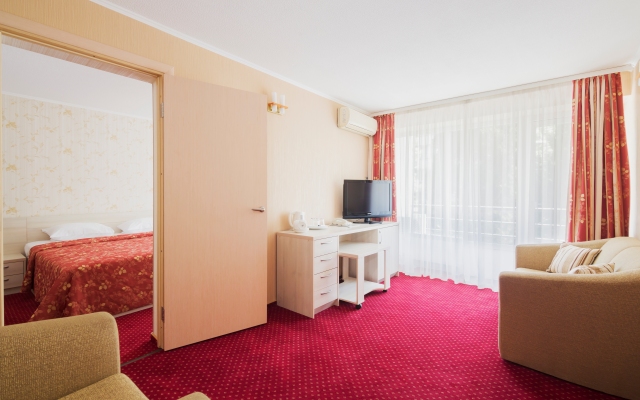 Magnoliya Hotel