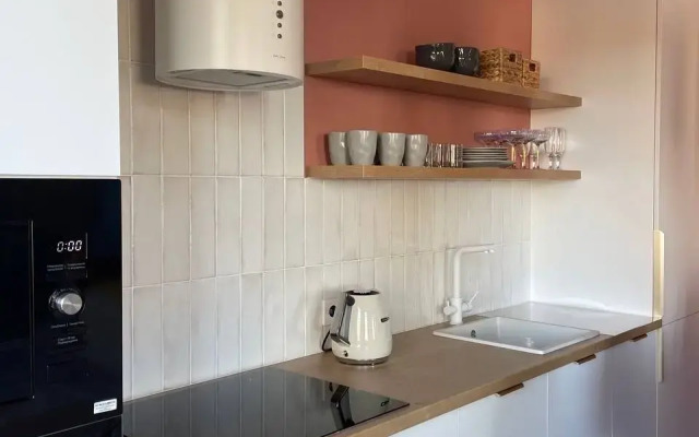 Na Pervoy Linii Baltiyskogo Morya Flat