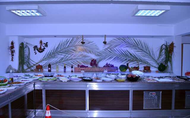 Sunpoint Family Hotel