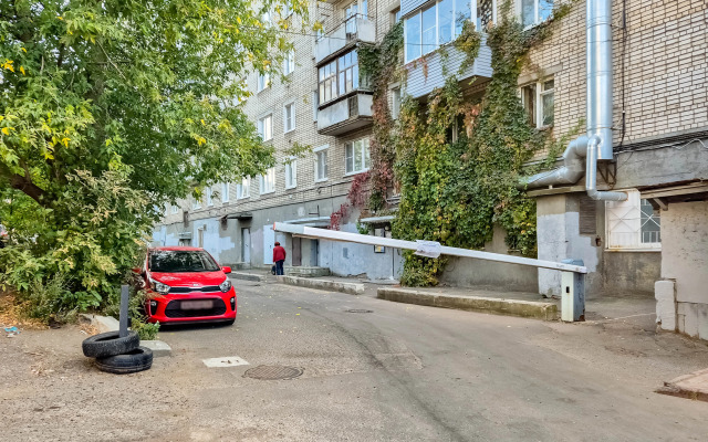 Na Tolbukhina 26 Flat