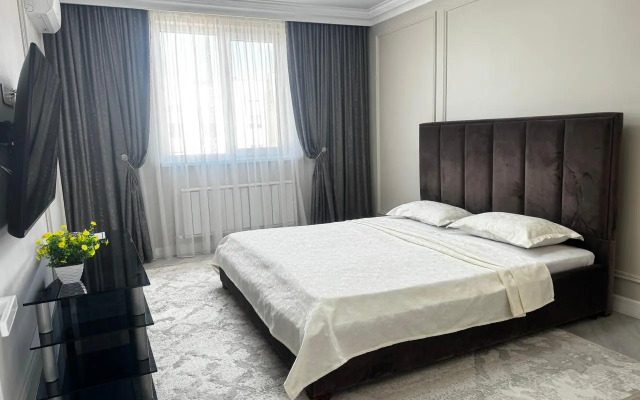 Naprotiv Almaty Arena Flat