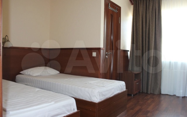 Гостевой Дом Семейный на Трудящихся 68А