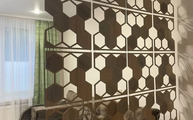 V Tihom Rajone Flat