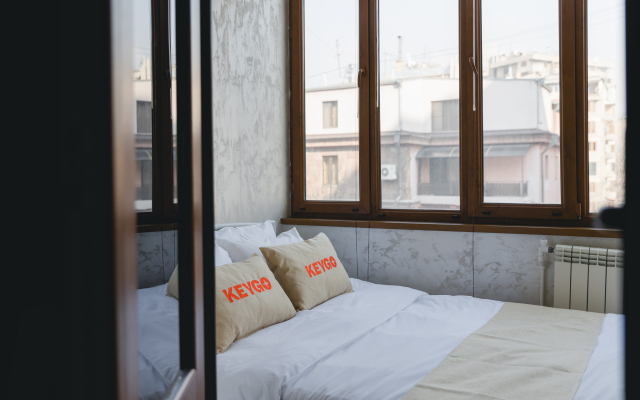 KeyGo #0064, 1 Bedroom, Near The Opera House Apartments