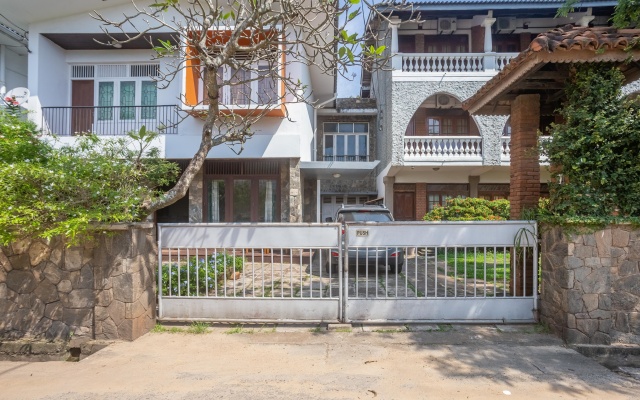 Yoho Ivory Inn Guest house