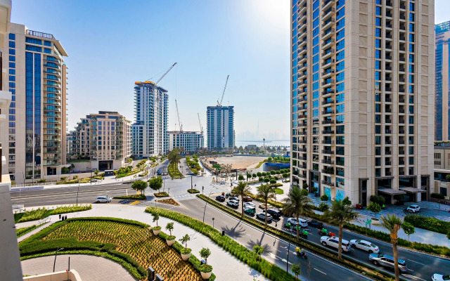 Uyutnye 1Br Apartamenty v Creek Harbour Apartments