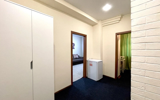 Апартаменты MARS Hotel Строителей 26