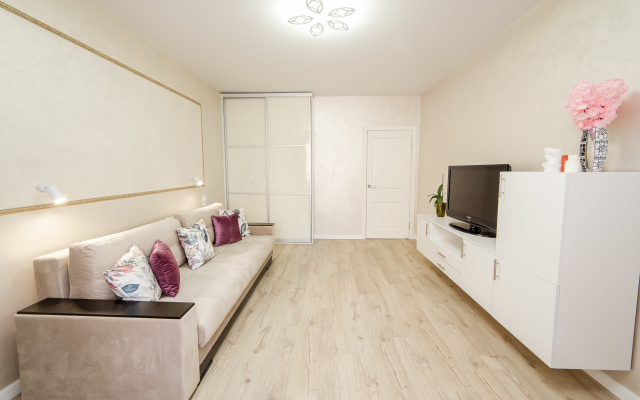 Golden Time Apartments