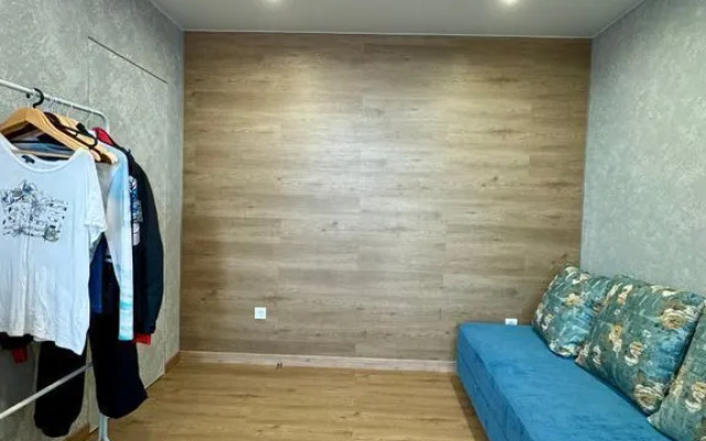 Na Pereletnoy 22 Flat