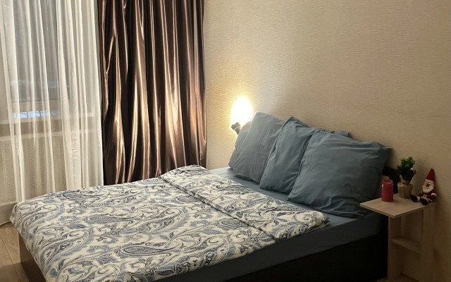 3-Kh Komnatnaya S Kaminom I Dzhakuzi Flat