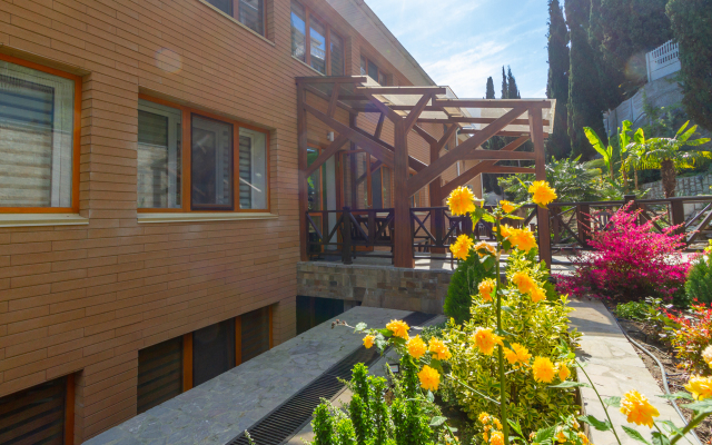 Discovery Eco-Hotel