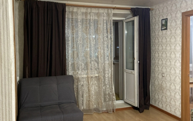 Komfort Na Prospekte 50 Let Oktyabrya 22 Flat
