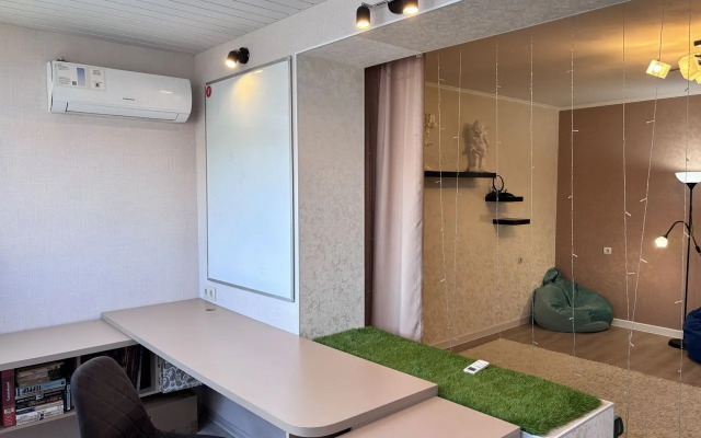 Na Ul. 2- Ya Poselkovaya 20 Flat