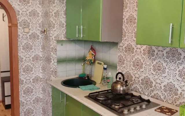 V Molodezhnom Kvartale, 1 Flat