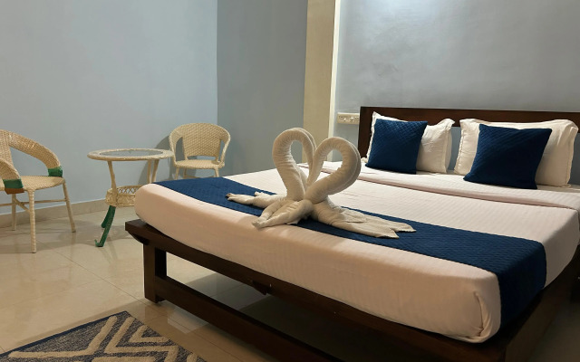 Отель Aqua Wave by YogiTree