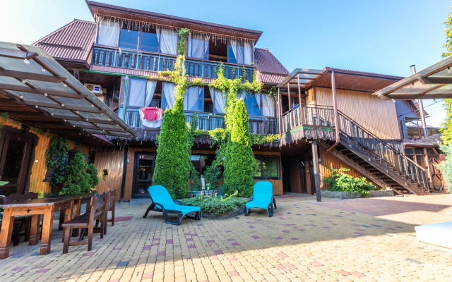 Villa Lychiya 2 Guest House