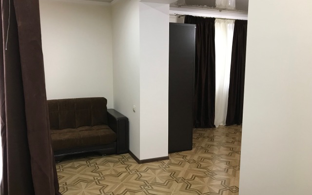 Vozle Ozera Flat